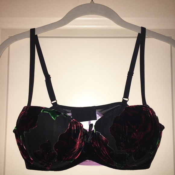 Savage X Fenty Other - Rihanna Savage X Fenty Bra 34C